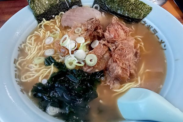 「醤油(700円)なんこつ(200円)中盛(100円)」@ラーメンショップ 大神保店の写真