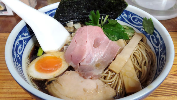 「【夜】煮干しそば 黒」@中華そば よしかわの写真