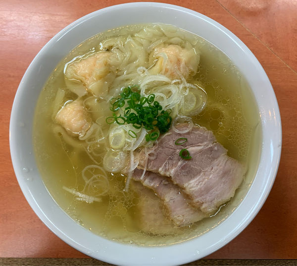 「海老ワンタンメン」@日陰の写真