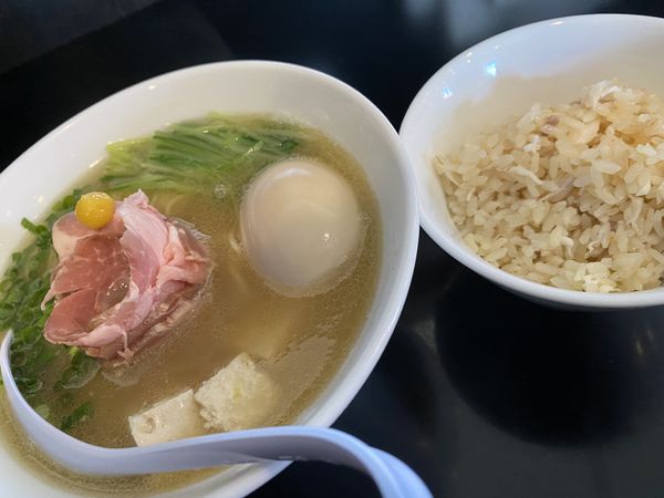 「粗炊中華そばnormal塩煮卵+鯛炊き込みご飯」@粗炊中華そば のじじの写真