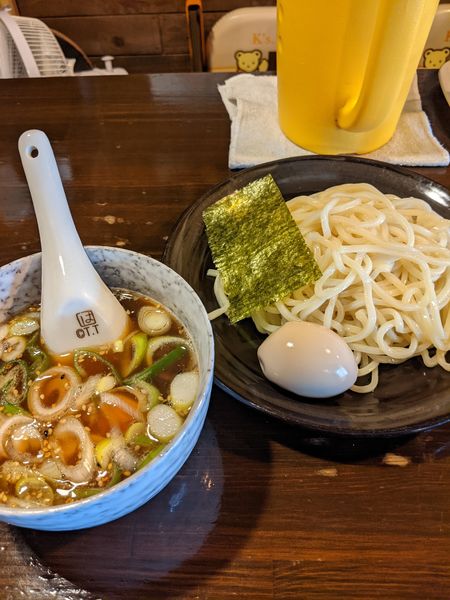 「丸永のつけそば＋味つき卵」@つけそば丸永 飯能店の写真