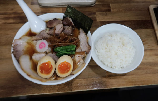 「しょうゆラーメン」@オランダ軒の写真
