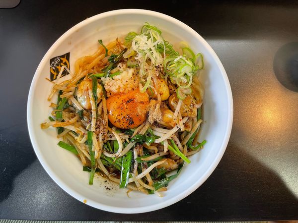 「黒マー油ドラゴンまぜそば」@まぜそば小島屋の写真