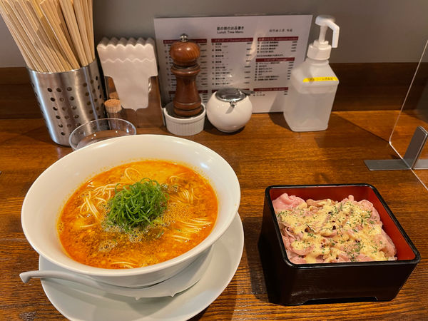 「担々麺&チャーシュー丼」@創作麺工房 鳴龍の写真