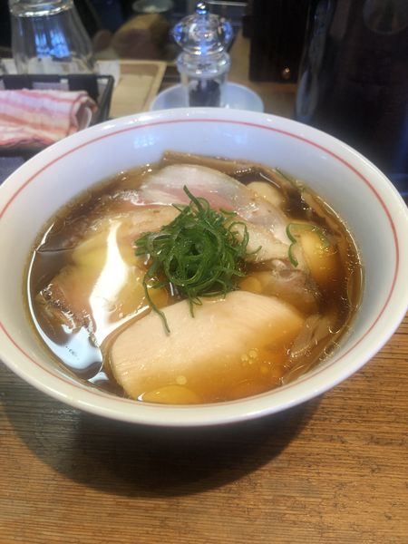 「特製 醤油ラーメン」@ラーメン屋 トイ・ボックスの写真