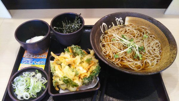 「小柱と春菊のかきあげそば、きざみのり、温泉玉子(クーポン)」@ゆで太郎 谷田部店の写真