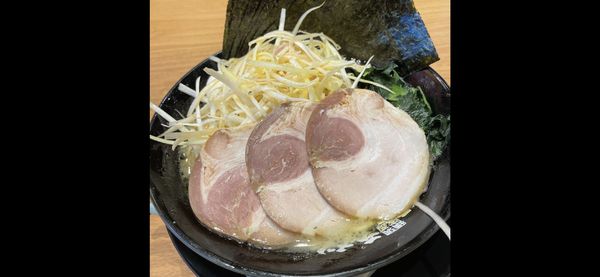 「ネギラーメン+チャーシュー2枚+のり+ライス」@町田商店 小岩店の写真