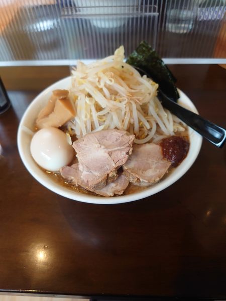 「豚骨スープ全部乗せ」@神勢。の写真