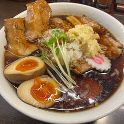 肉そば味玉入り