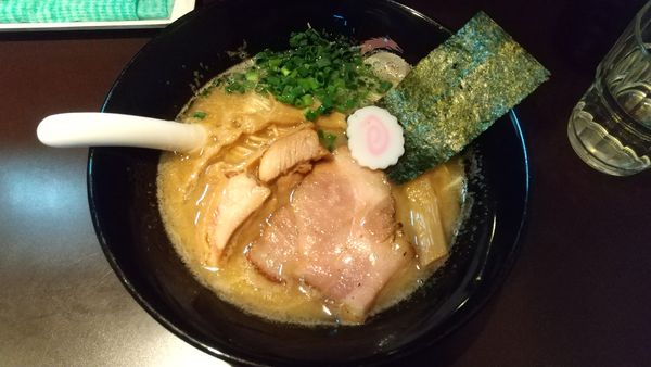 「豚骨ラーメン900円（限定B）」@おおぜき中華そば店の写真