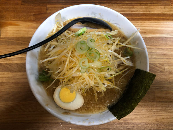 「ネギラーメン 味噌」@らーめん三水の写真