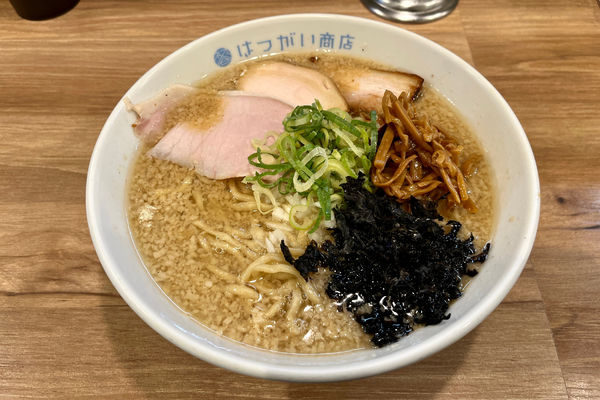 「【限定】背脂煮干しそば850円」@はつがい商店の写真