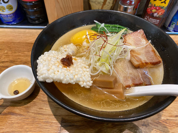 「特製しおそば」@千寿そば酒場 ツルツルカメカメの写真