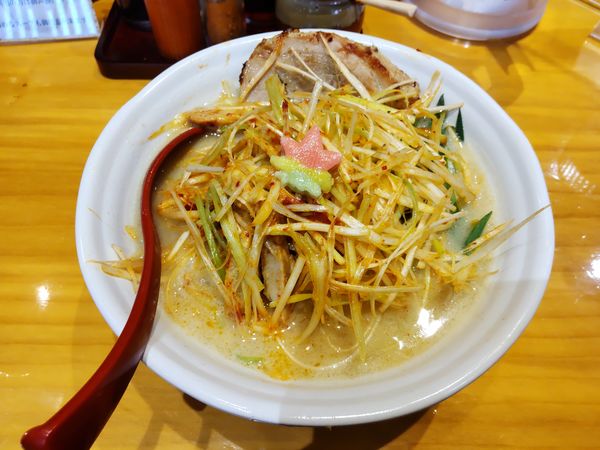 「西京味噌 肉ネギらーめん 炙りチャーシュー１枚」@味噌らーめん専門店 蔵出し味噌 門左衛門 西浦和店の写真