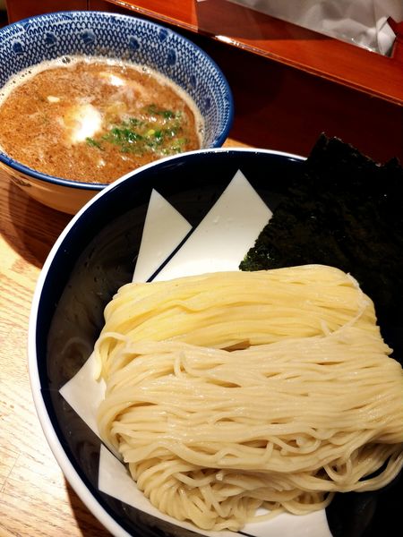 「濃厚煮干つけそば」@つけそば 神田勝本の写真