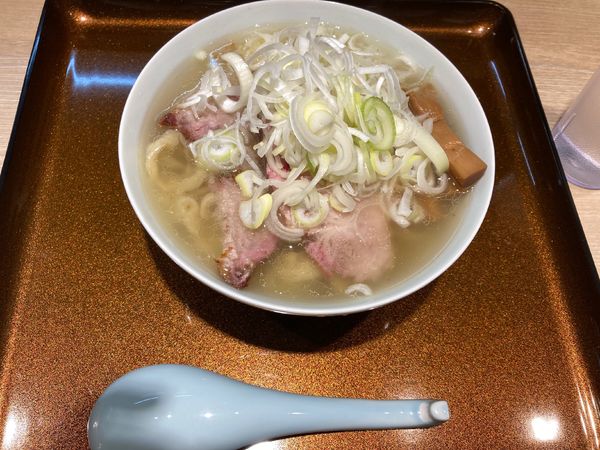 「ネギ中華そば　手打ち麺」@まるえ中華そばの写真