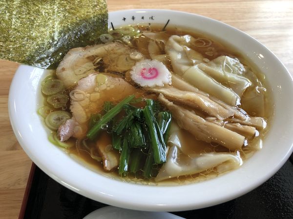 「ワンタン中華そば」@自家製中華そば すずらんの写真