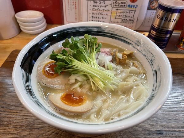 「濃厚鶏白湯煮干しそば《¥1,000》」@Ramen611の写真