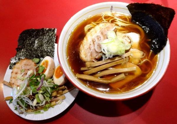 「ミックスチャーショーメン(醤油1,000円)+えにしスぺ」@戸越らーめん えにしの写真