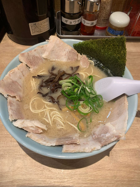 「チャーシューメン」@麺屋吉蔵 VIERRA小倉店の写真