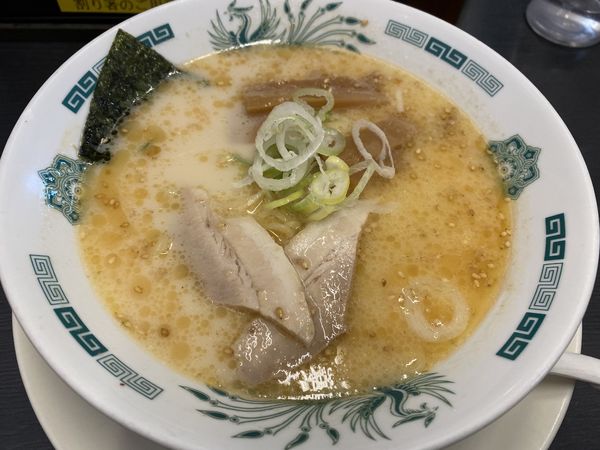 「とんこつラーメン 450円」@日高屋 与野駅東口店の写真