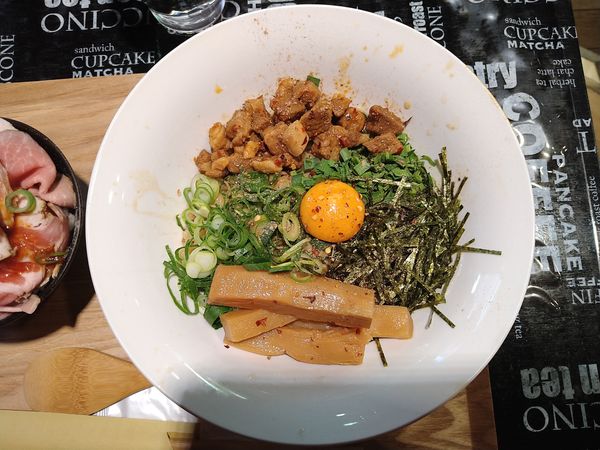 「花椒香る坦々まぜそば」@食匠 なる花の写真