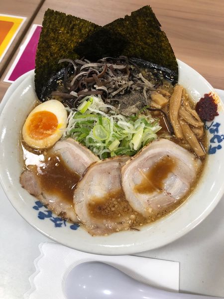 「醬油とんこつラーメン（大盛）」@総本家 しなとら イオン飯田店の写真