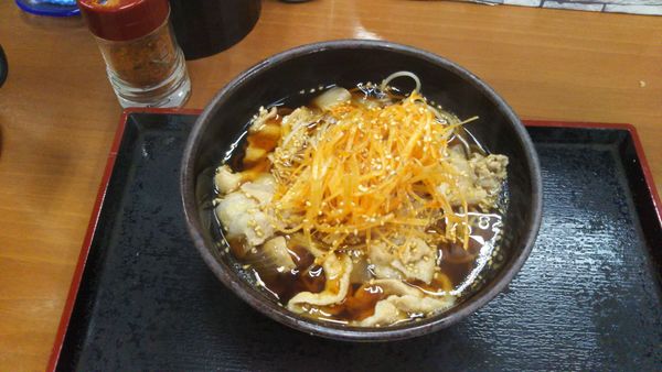 「辛ねぎ肉そば」@ゆで太郎 九段南店の写真