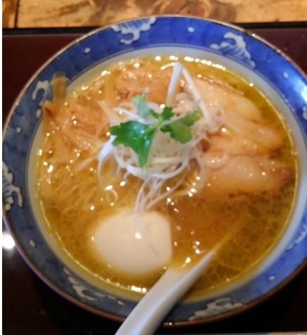 「天塩らーめん 味玉」@中華そば ぴんすけの写真