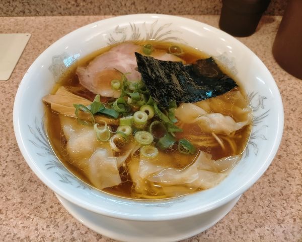 「ワンタン麺980円」@ラー麺専門店 こしがやの写真
