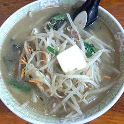 塩バターラーメン　800円