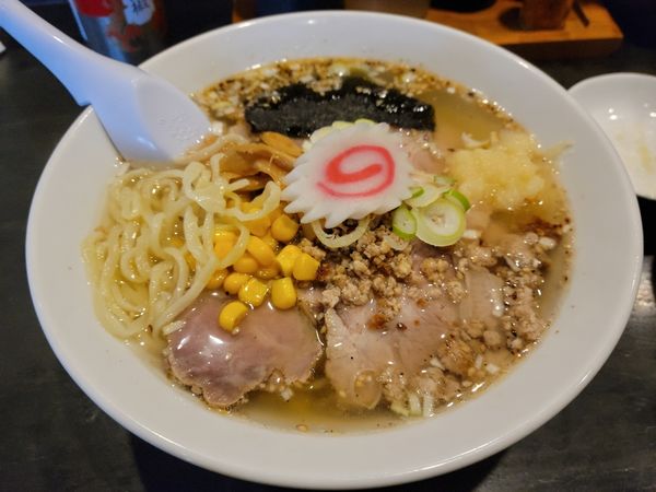 「塩 チャーシューメン 750円+おろしニンニク 50円」@自家製麺 名無しの写真