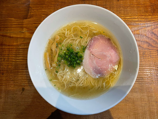 「しおらーめん」@町田汁場 しおらーめん 進化の写真