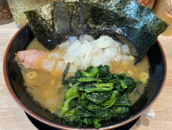 「ラーメン中 海苔 タマネギ 硬め 多め」@ラーメン桜道の写真