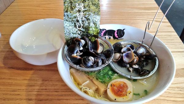 「しじみ塩+しじみ増し」@かみあり製麺の写真