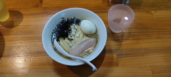 「白醤油 + 味玉、和え玉 + 生卵」@煮干中華ソバ イチカワの写真