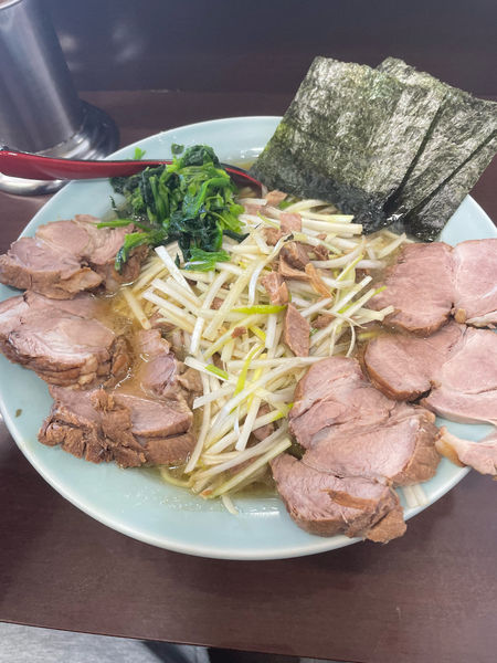 「ネギチャーシュー麺中」@ラーメンショップ 二ツ橋店の写真