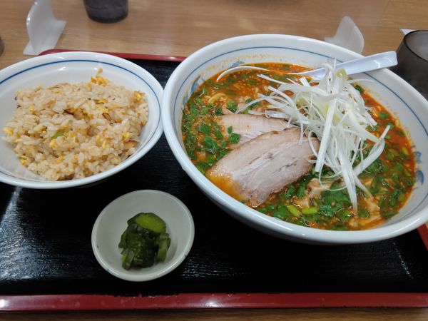 「ニラそばBセット　チャーシュークーポン　８８０円」@福しん 北千住店の写真