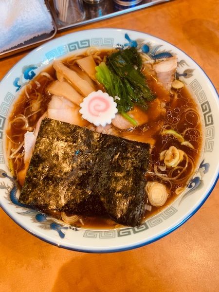 「醤油ラーメン 850円」@麺屋かむいの写真