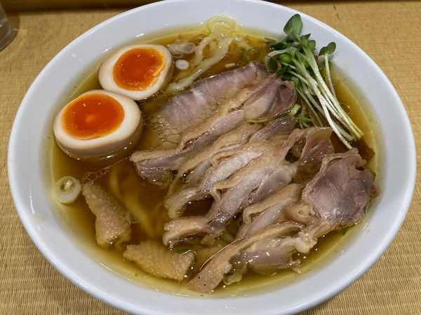 「親鶏中華そば　煮卵　親もも4」@手打 親鶏中華そば 綾川の写真