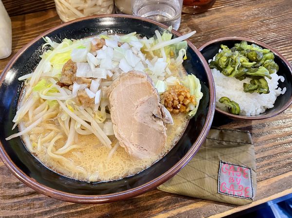 「家系二郎ラーメン（並）」@横濱家系ラーメン 馬場壱家の写真