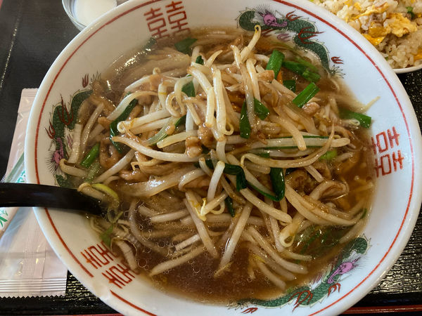 「もやしと豚肉細切り炒めタンメン」@味道本色の写真