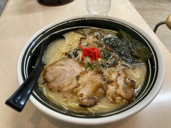 「ラーメン大盛」@とんこつラーメン 一番星 名駅店の写真