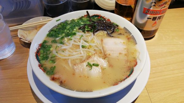 「ラーメン¥750半チャーハン¥300」@ラーメン小金太の写真