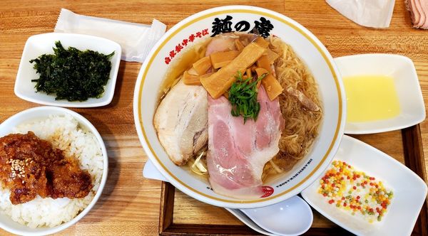 「しお中華そば(大盛)」@自家製中華そば 麺の虜の写真