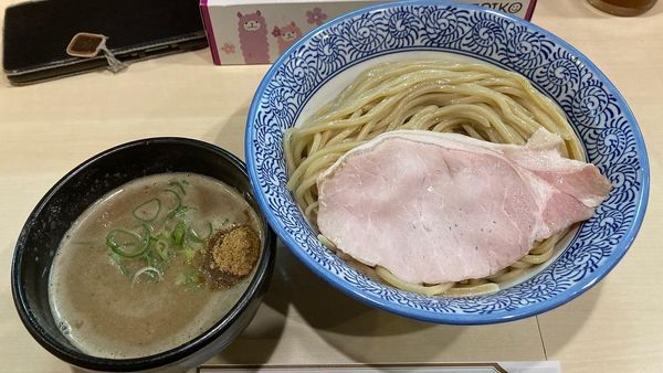 「豚骨魚介つけ麺」@濃厚つけ麺・ラーメン 八重桜の写真