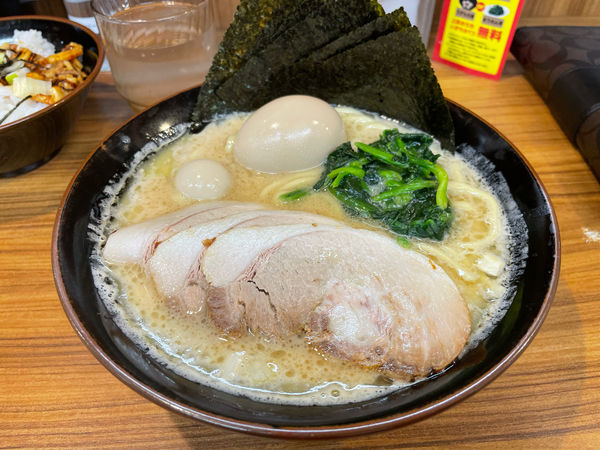 「MAXラーメン」@横浜家系ラーメン 壱角家 スカイツリー店の写真