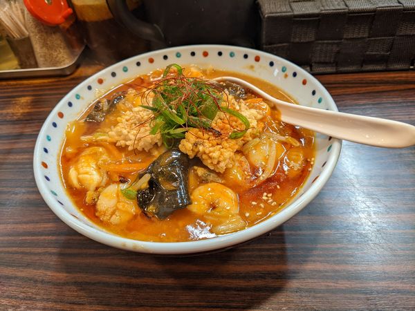 「海鮮あんかけWING 辛～い味噌ら～麺」@らー麺 あけどやの写真