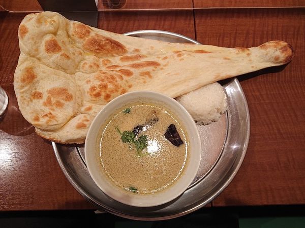 「グリーンカレーセット」@無国籍料理 サモサ 本郷三丁目駅店の写真