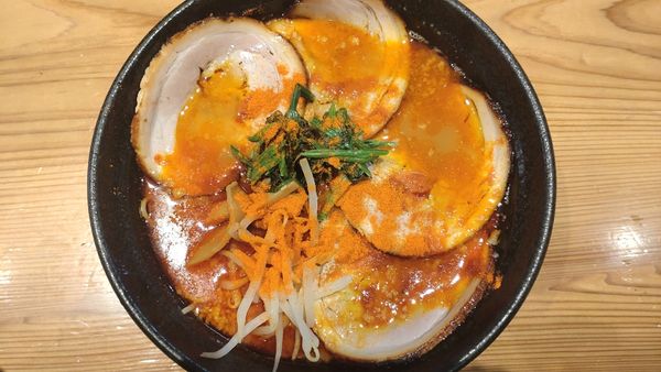 「鬼辛チャーシュー麺（ランチサービス 麺大盛）」@麺屋義國の写真
